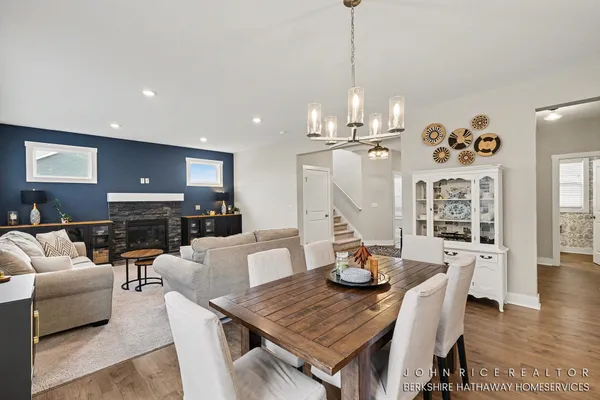 $525,000 | 1584 Wales Road Southeast, Lowell, MI 49331