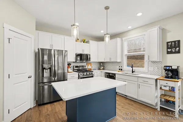 $525,000 | 1584 Wales Road Southeast, Lowell, MI 49331