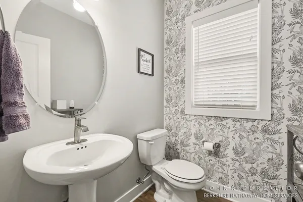 $525,000 | 1584 Wales Road Southeast, Lowell, MI 49331