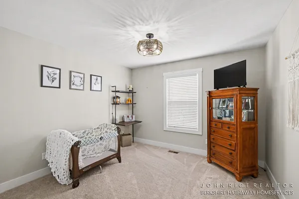 $525,000 | 1584 Wales Road Southeast, Lowell, MI 49331