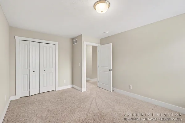 $525,000 | 1584 Wales Road Southeast, Lowell, MI 49331