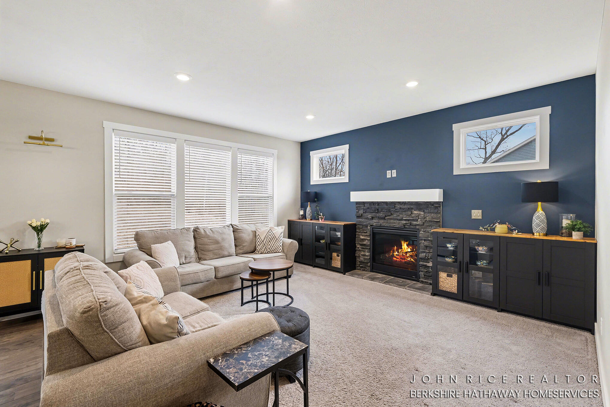 1584 Wales Road Southeast Lowell, MI 49331 - Photo 8 of 35 DSCF1875-with fireplace