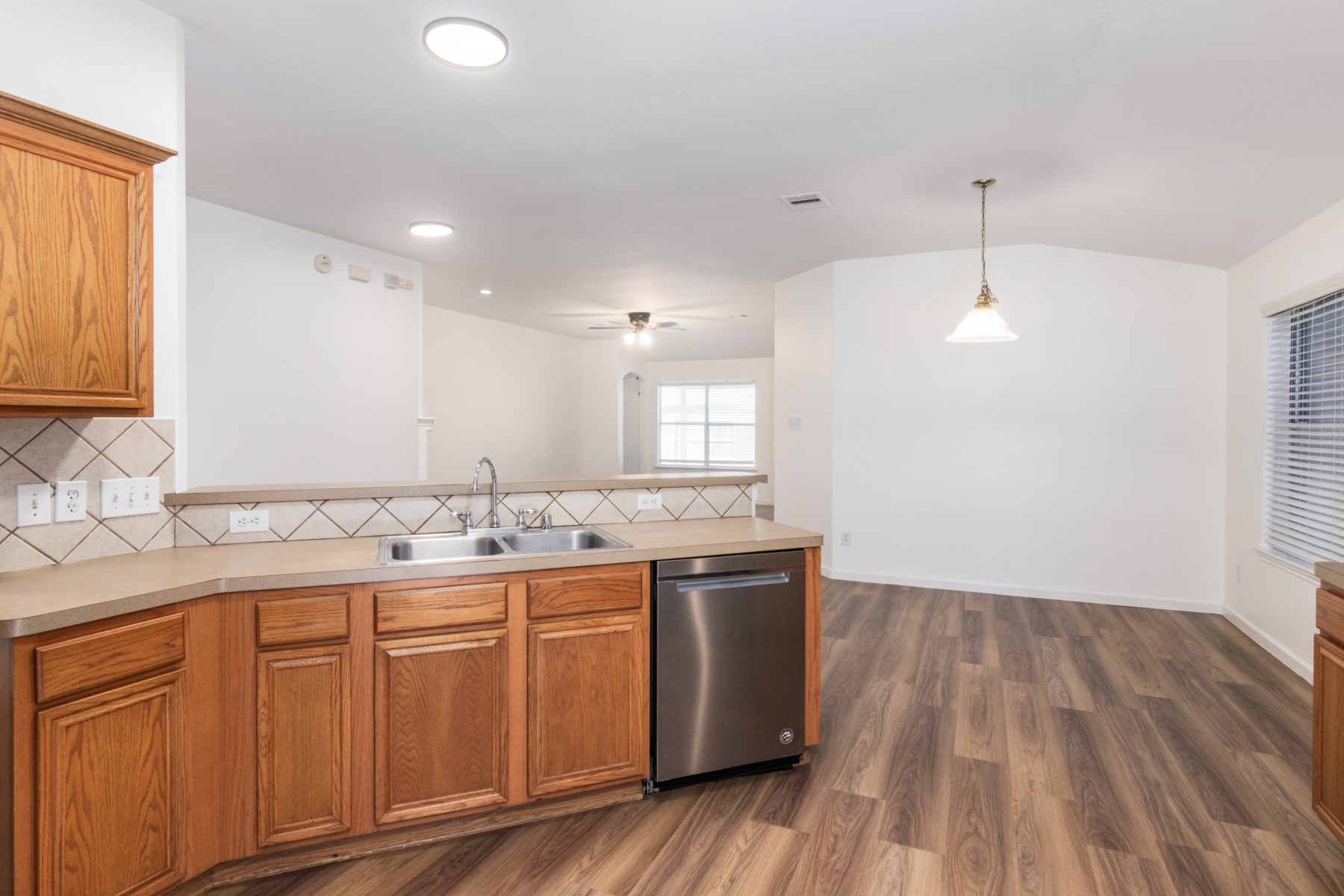 32350 Cross Spring Park Lane Conroe, TX 77385 - Photo 11 of 28
