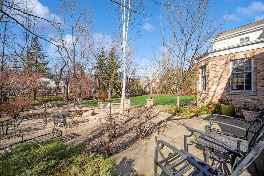 632 Chatham Road Glenview, IL 60025 - Photo 38 of 52 a view of yard with patio