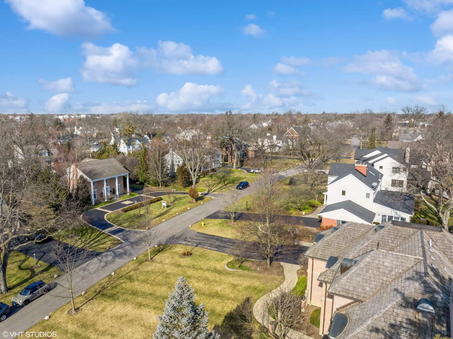 632 Chatham Road Glenview, IL 60025 - Photo 48 of 52 a view of a city