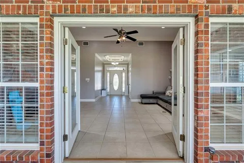 $394,000 | 212 Tulip Drive, Houma, LA 70360