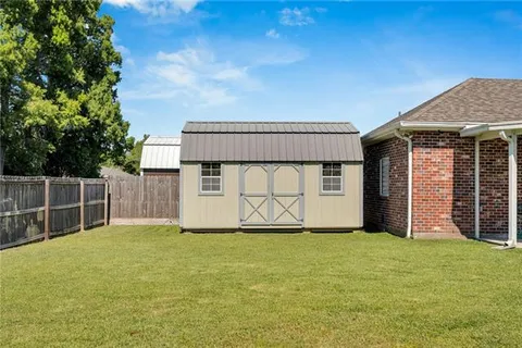 $394,000 | 212 Tulip Drive, Houma, LA 70360