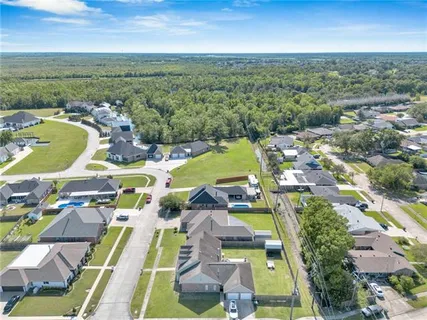 $394,000 | 212 Tulip Drive, Houma, LA 70360