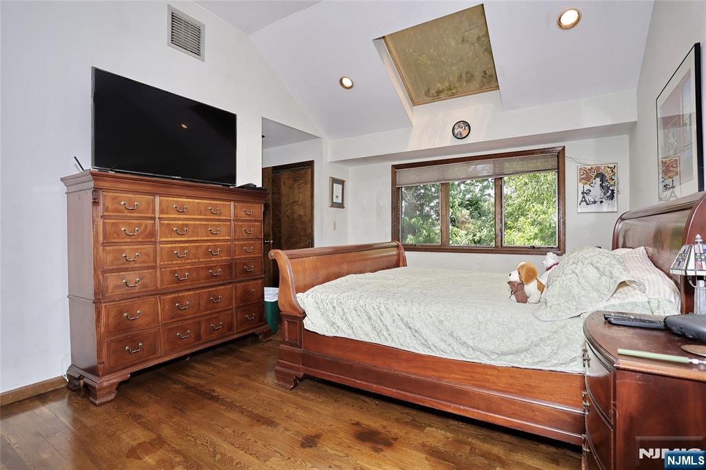 245 Highland Avenue Wood-Ridge, NJ 07075 - Photo 15 of 37