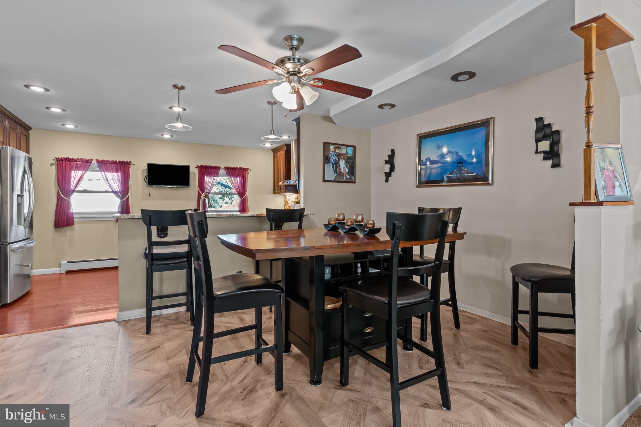4210 Greenmount Road Philadelphia, PA 19154 - Photo 10 of 28 Formal Dining Area off of the Kitchen