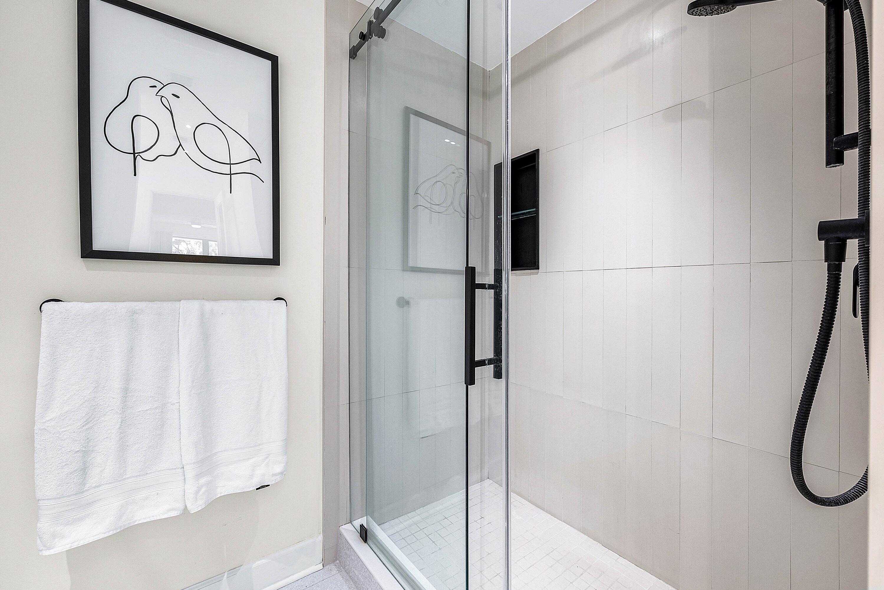 10301 Quail Covey Road, Unit HIBISCUS S Boynton Beach, FL 33436 - Photo 26 of 55 Main Shower Area