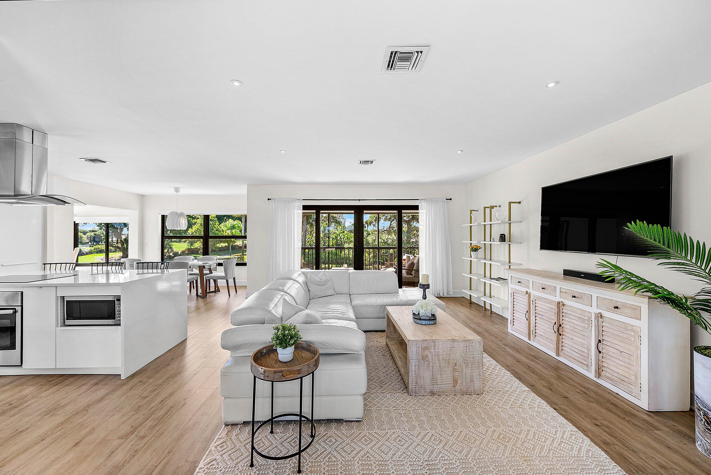 10301 Quail Covey Road, Unit HIBISCUS S Boynton Beach, FL 33436 - Photo 9 of 55 Interior living area