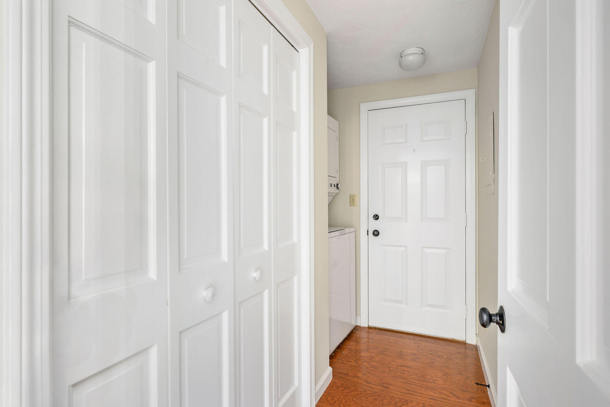 727 Main Street, Unit C3 Osterville, MA 02655 - Photo 12 of 23 a view of a room with a wardrobe space