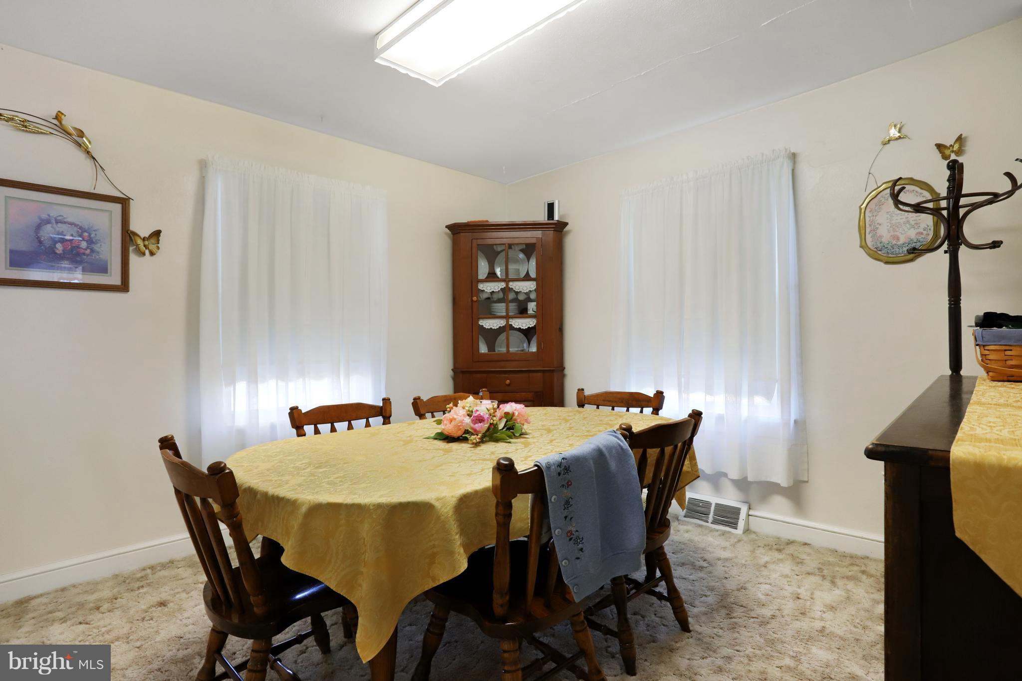 5593 Valley Road Berkeley Springs, WV 25411 - Photo 11 of 26 Dining Room