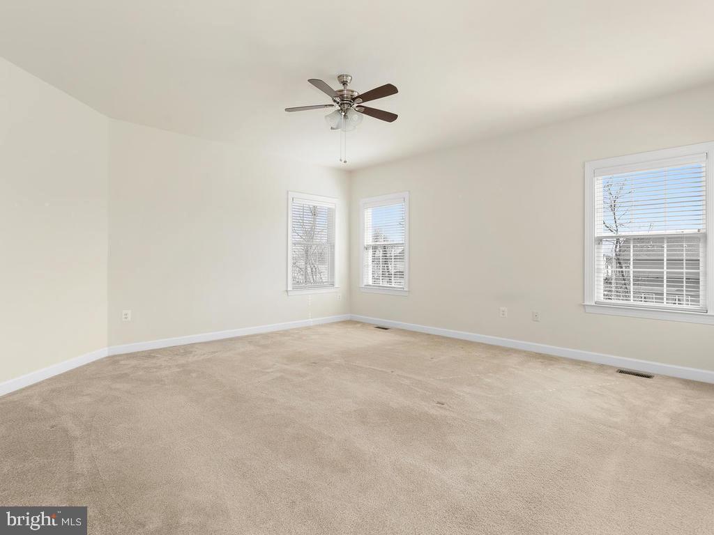 13 Ramsdell Court Round Hill, VA 20141 - Photo 20 of 46 Gallery Image 20