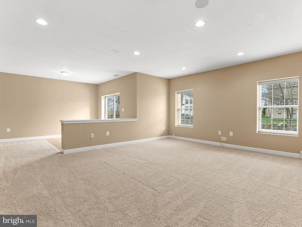 13 Ramsdell Court Round Hill, VA 20141 - Photo 31 of 46 Gallery Image 31