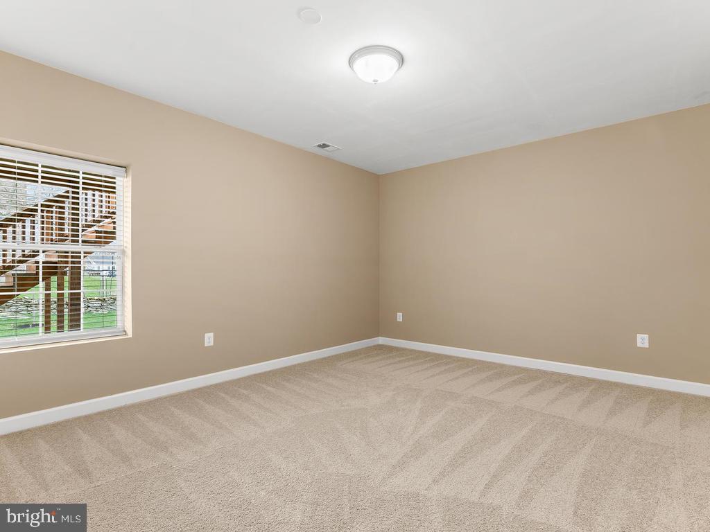 13 Ramsdell Court Round Hill, VA 20141 - Photo 36 of 46 Gallery Image 36