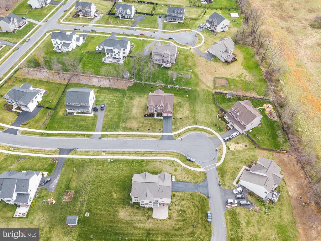 13 Ramsdell Court Round Hill, VA 20141 - Photo 6 of 46 Gallery Image 6