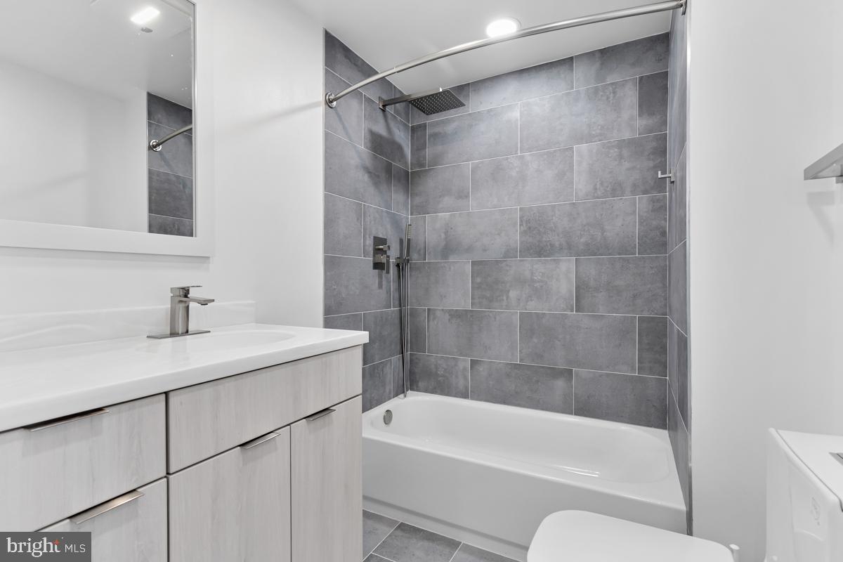 506 H Street Northeast, Unit 401 Washington, DC 20002 - Photo 12 of 19