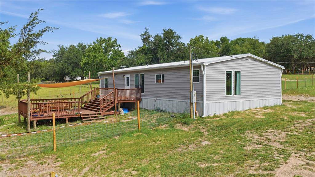 14450 Southeast Sunset Harbor Road Weirsdale, FL 32195 - Photo 6 of 37
