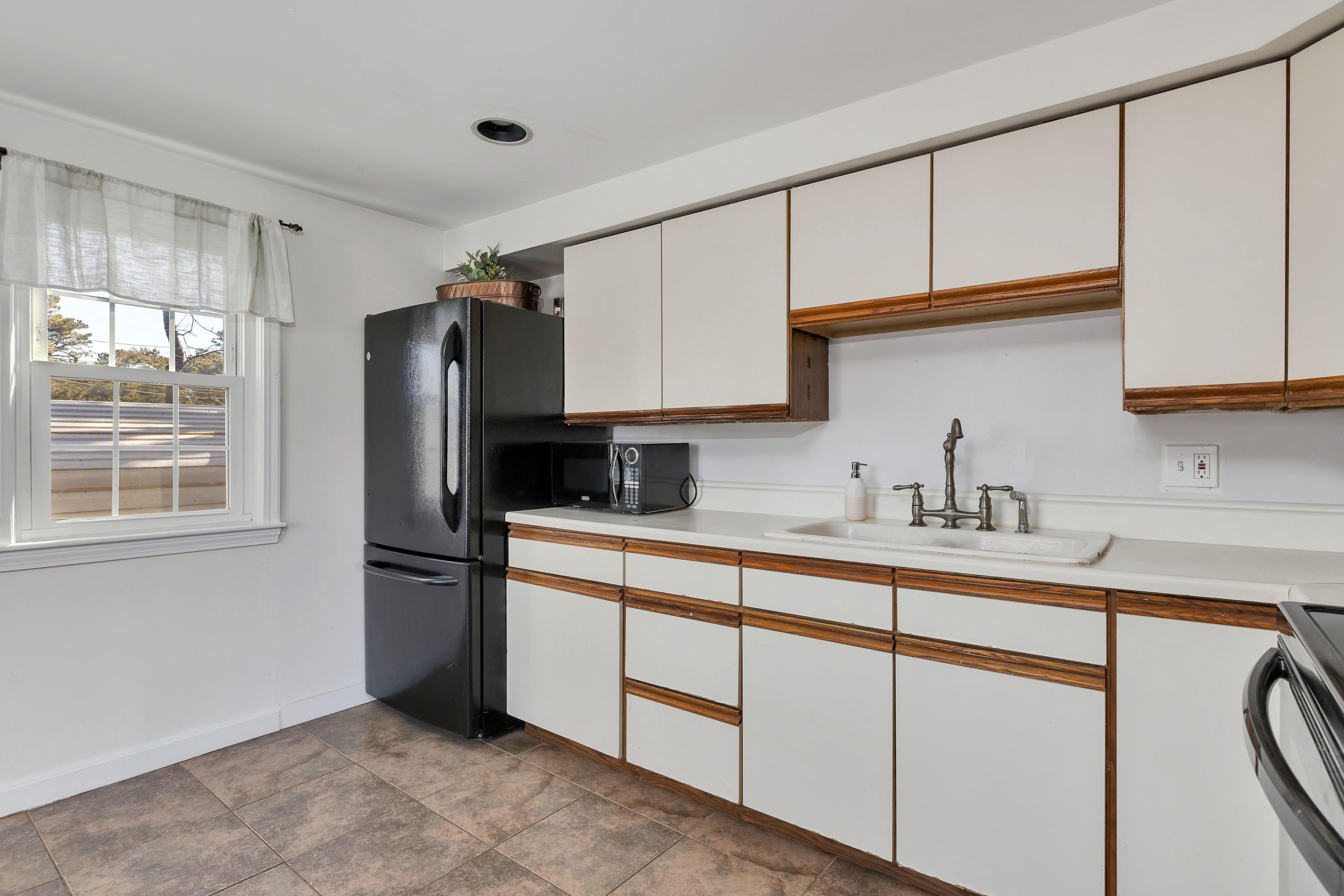 157 Shad Hole Road, Unit 3 Dennis Port, MA 02639 - Photo 10 of 23 159ShaLR-11