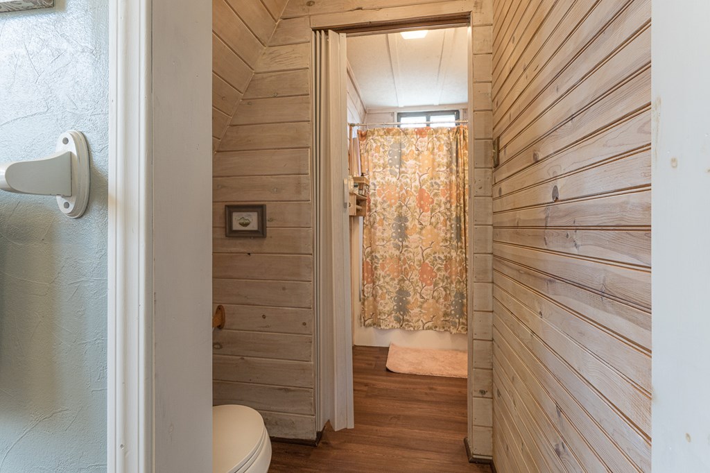 457 Persimmon Hts Road Murphy, NC 28906 - Photo 30 of 42 a bathroom with a shower