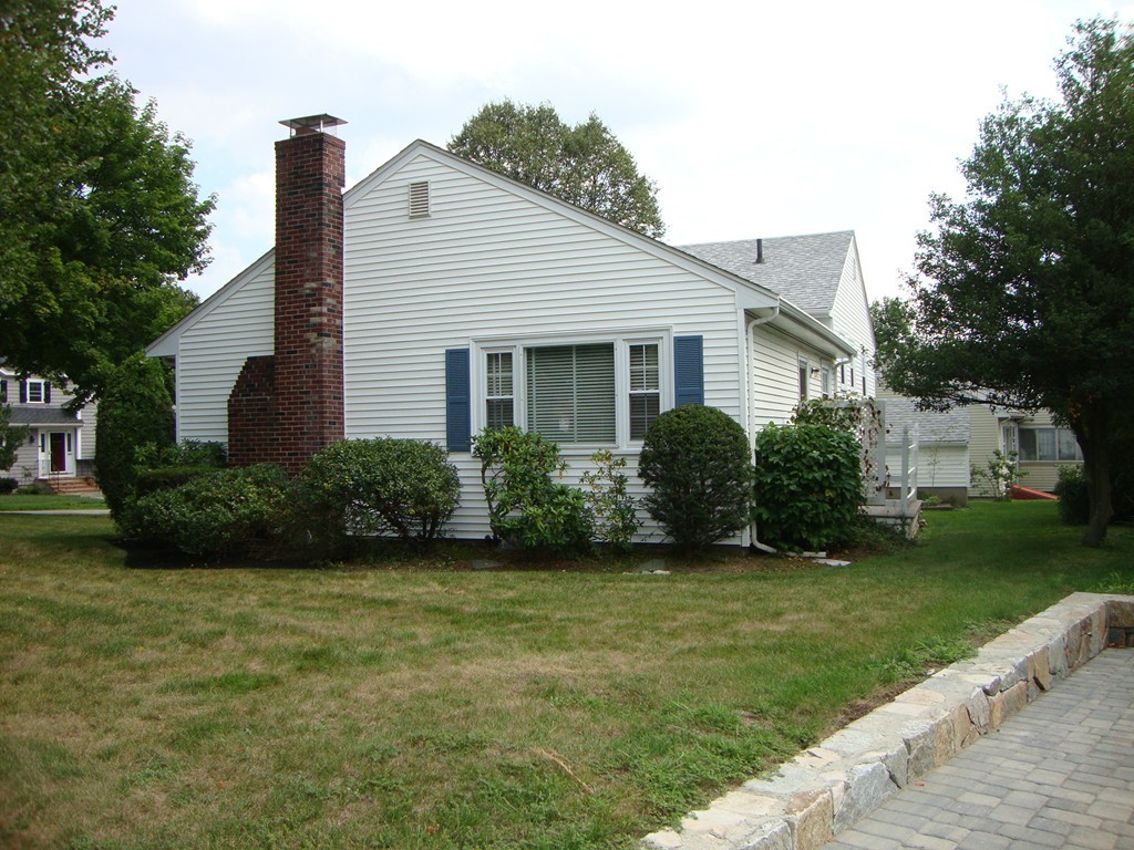 39 Sharpe Road Belmont, MA 02478 - Photo 13 of 18 Gallery Image 13
