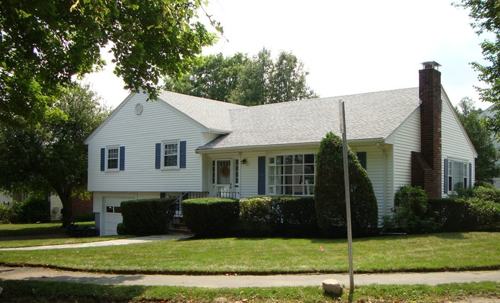 39 Sharpe Road Belmont, MA 02478 - Photo 3 of 18 Gallery Image 3