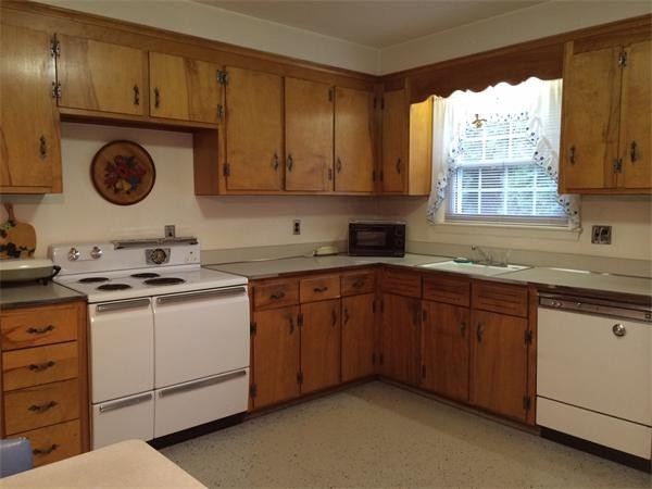 39 Sharpe Road Belmont, MA 02478 - Photo 7 of 18 Gallery Image 7