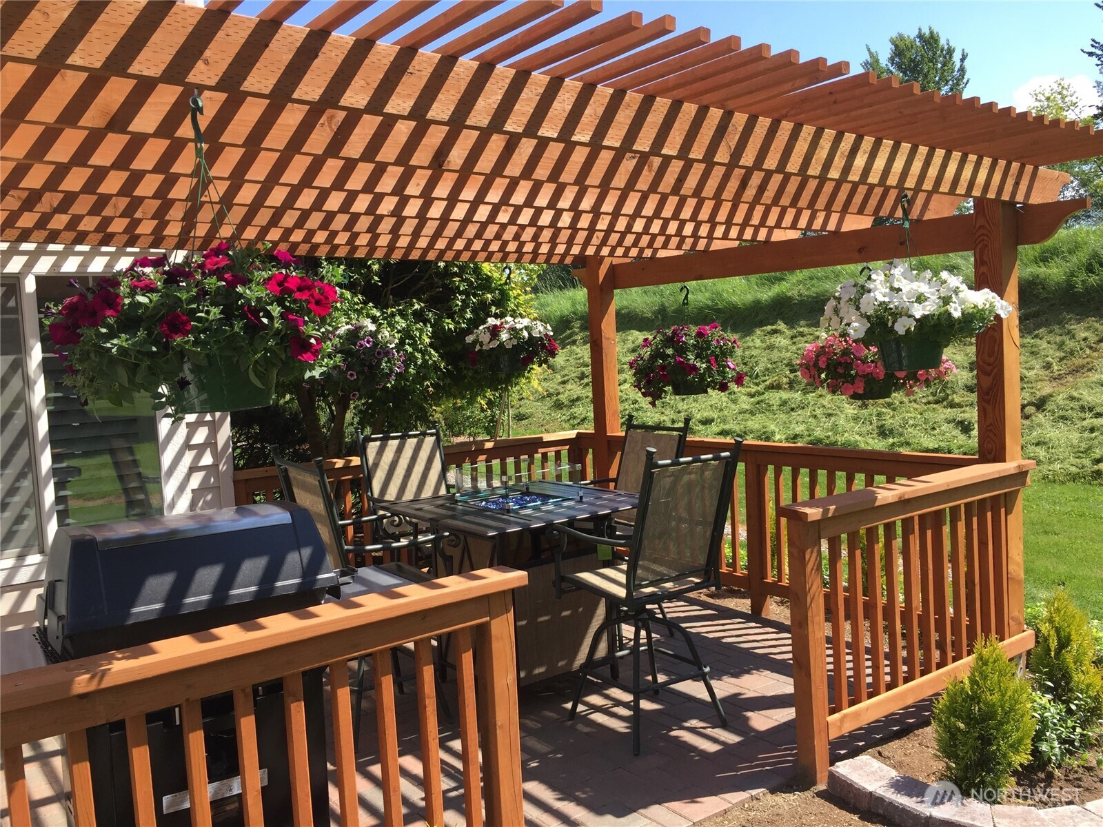 5409 South 237th Place, Unit 164 Kent, WA 98032 - Photo 9 of 25 a view of a patio with wooden fence