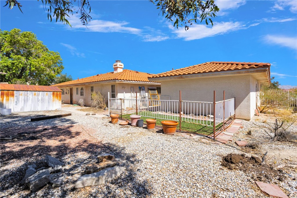 18588 Kamana Road Apple Valley, CA 92307 - Photo 42 of 47