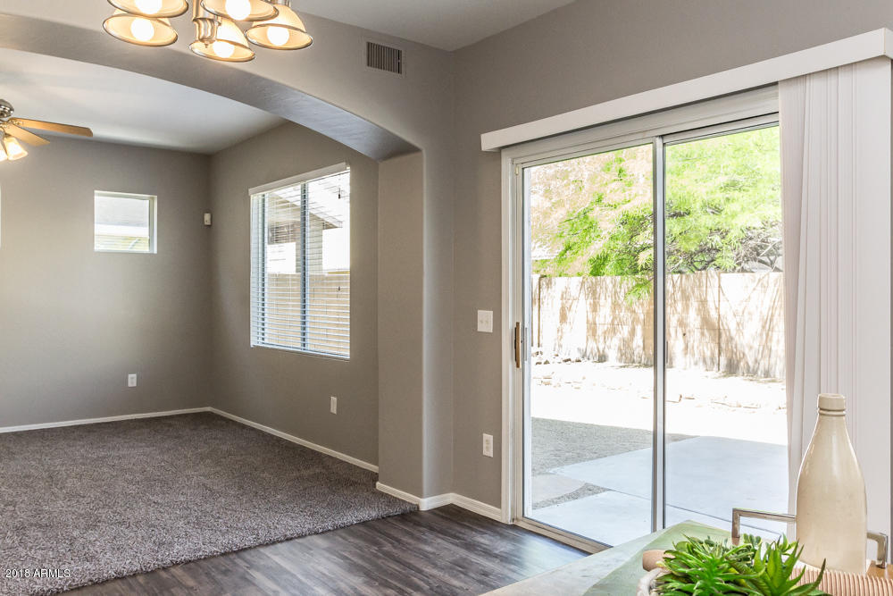 4014 West Carter Road Phoenix, AZ 85041 - Photo 11 of 33 IMG_8934