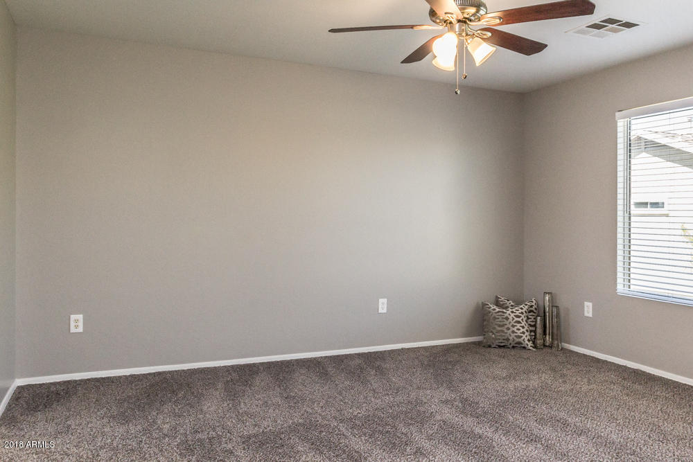4014 West Carter Road Phoenix, AZ 85041 - Photo 16 of 33 IMG_8954