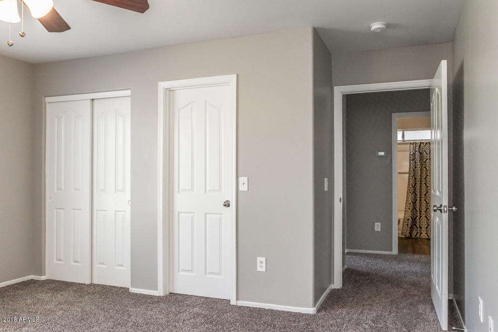4014 West Carter Road Phoenix, AZ 85041 - Photo 20 of 33 IMG_8956