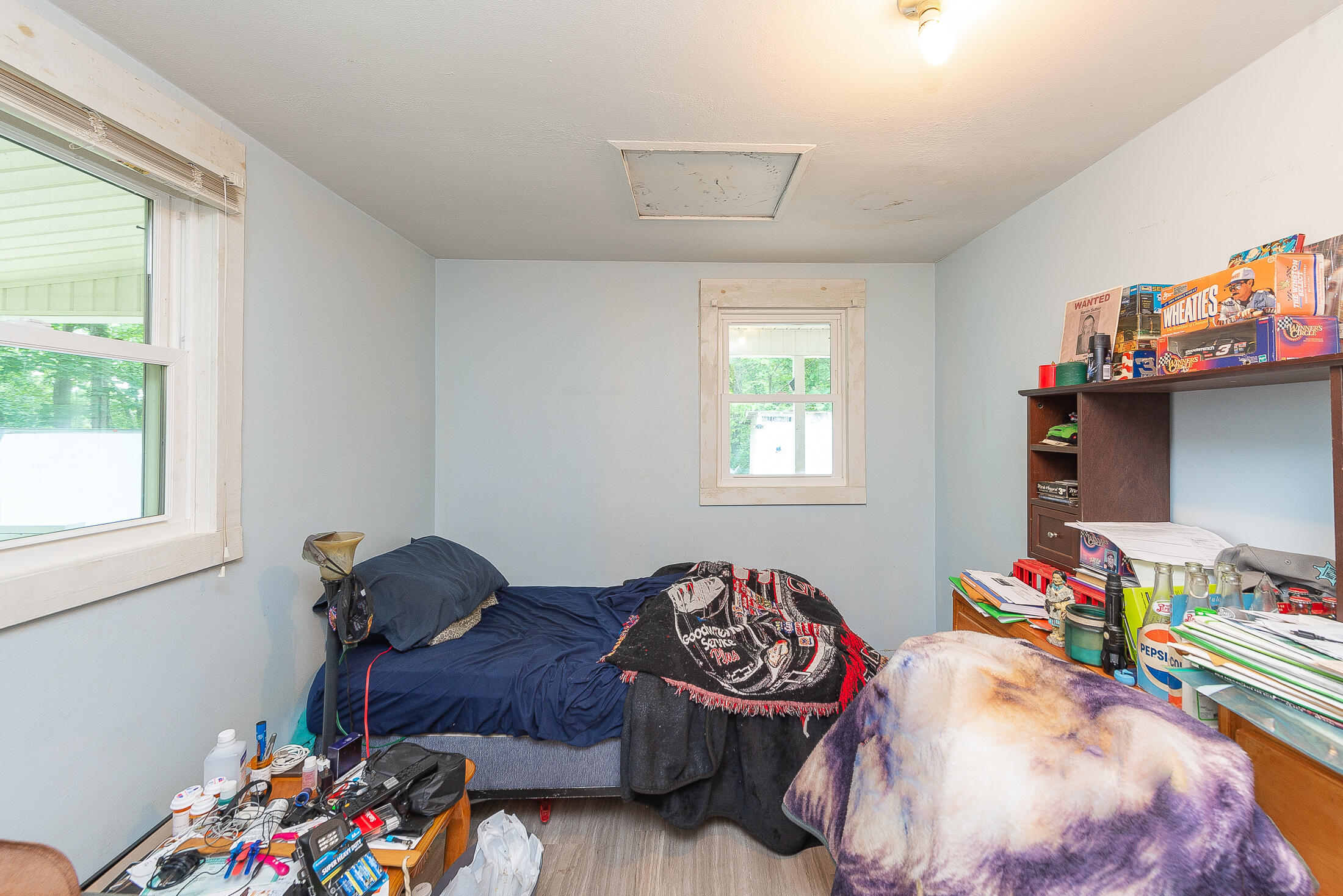 1168 Timber Ridge Road Bluff City, TN 37618 - Photo 24 of 46 Front Bedroom