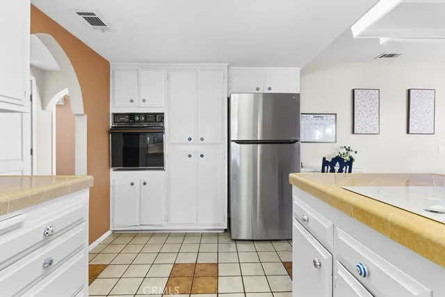 $574,900 | 23832 Fair Weather Drive, Canyon Lake, CA 92587