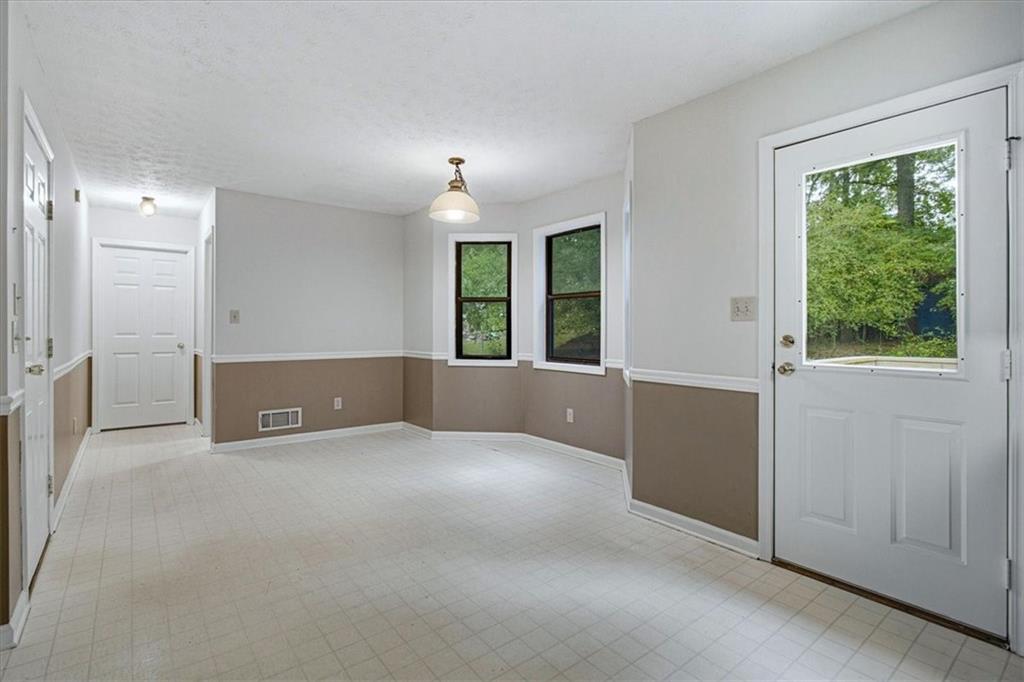 1151 Rocky Road Lawrenceville, GA 30044 - Photo 11 of 57 Gallery Image 11