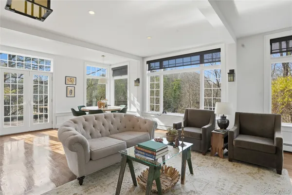 $649,900 | 669 Highway 213, Rosendale, NY 12472