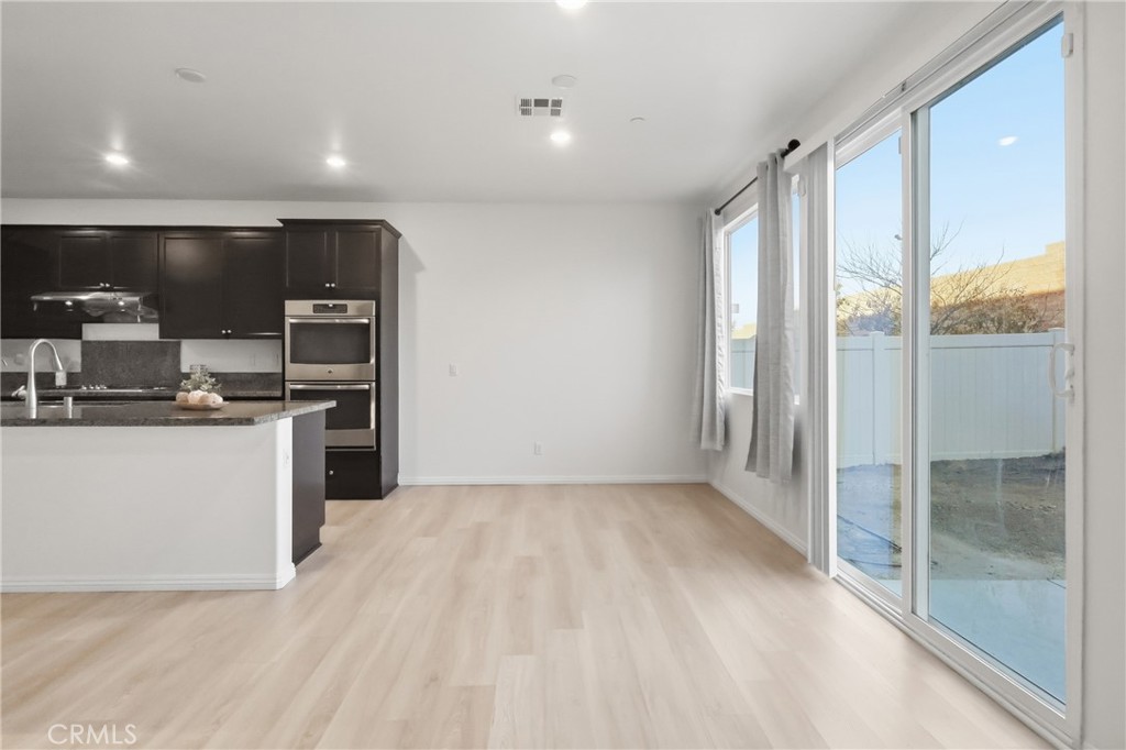 19452 Fortunello Avenue Riverside, CA 92508 - Photo 8 of 25 Eat-in Kitchen