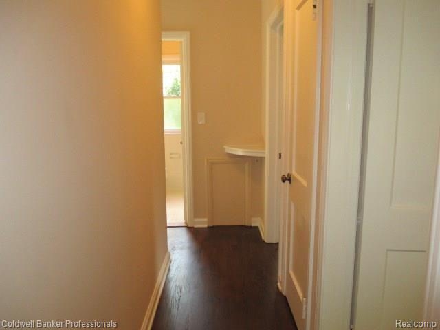 4051 Wakefield Road Berkley, MI 48072 - Photo 16 of 41