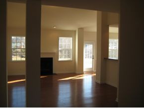 726 Candor Road Johnson City, TN 37615 - Photo 4 of 9 Living Room
