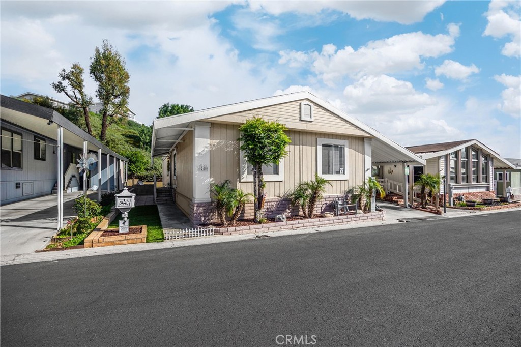 1051 Site Drive, Unit 25 Brea, CA 92821 - Photo 3 of 32