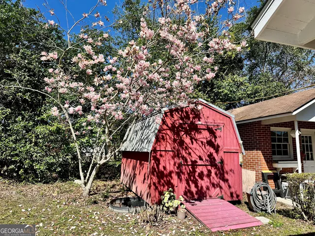 a view of outdoor space yard and patio