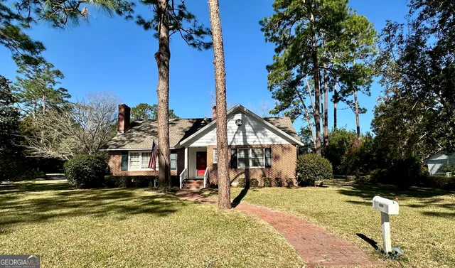 $280,000 | 1613 Camellia Drive, Waycross, GA 31501