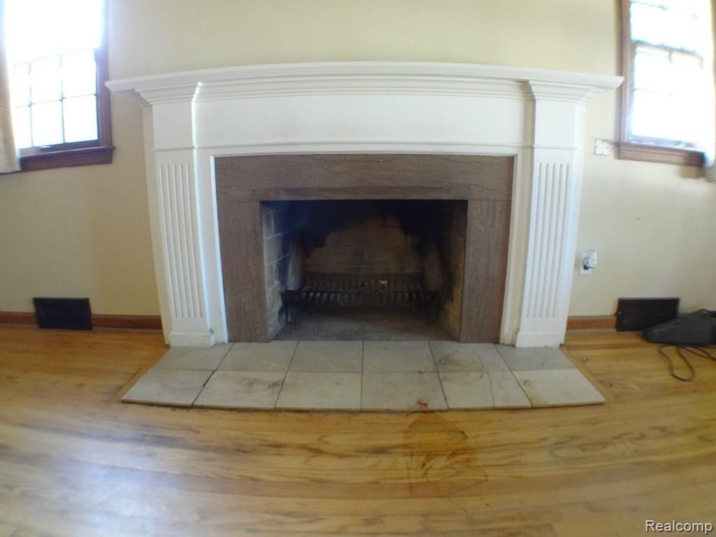 15318 Charles R Avenue Eastpointe, MI 48021 - Photo 13 of 47 DSC04213.jpg
