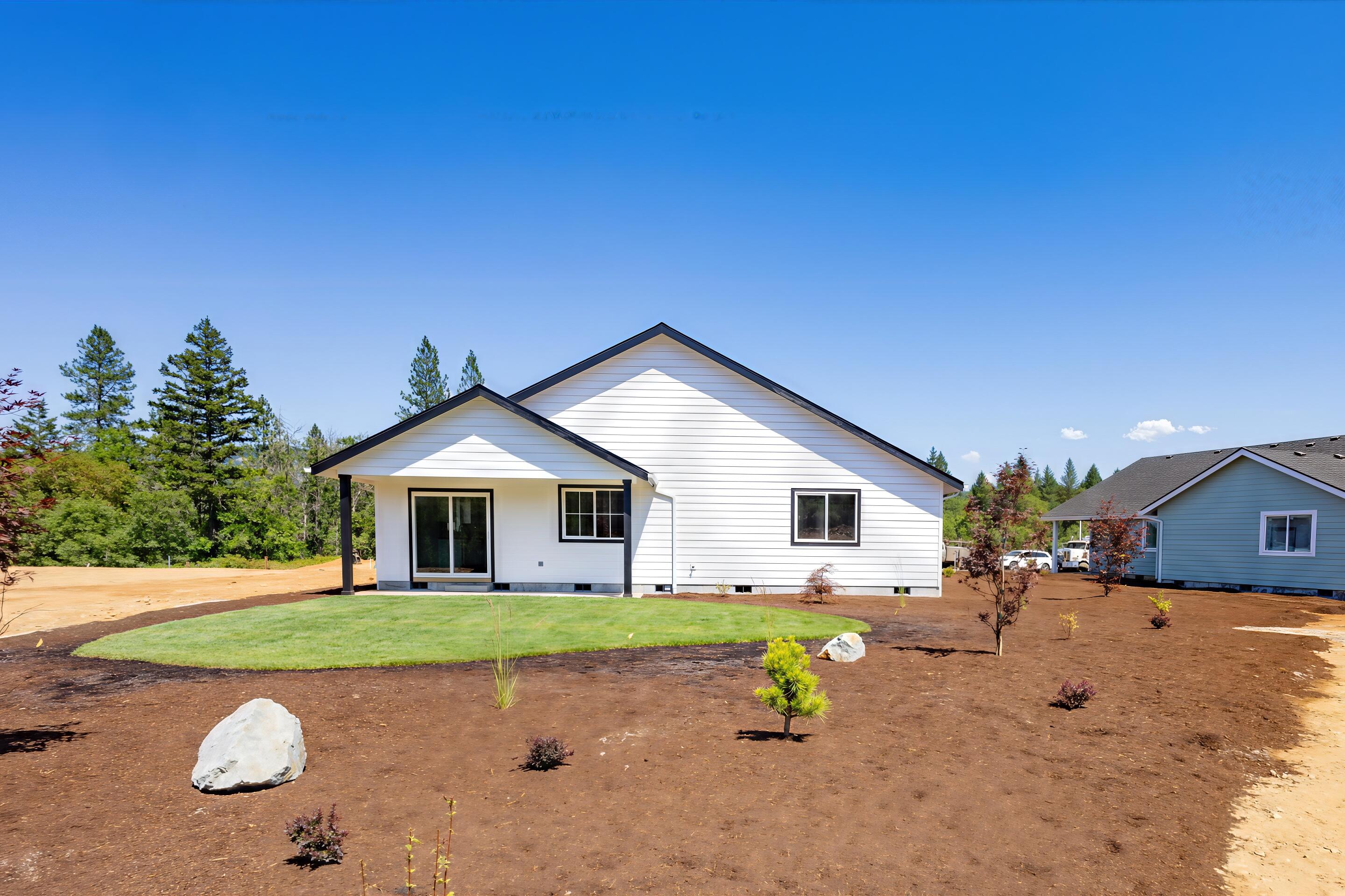 1154 Cascade Loop, Unit 7 Cave Junction, OR 97523 - Photo 31 of 35 Back Patio 3