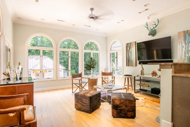 $1,975,000 | 72 Cool Spring Road, Signal Mountain, TN 37377