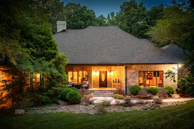 $1,975,000 | 72 Cool Spring Road, Signal Mountain, TN 37377