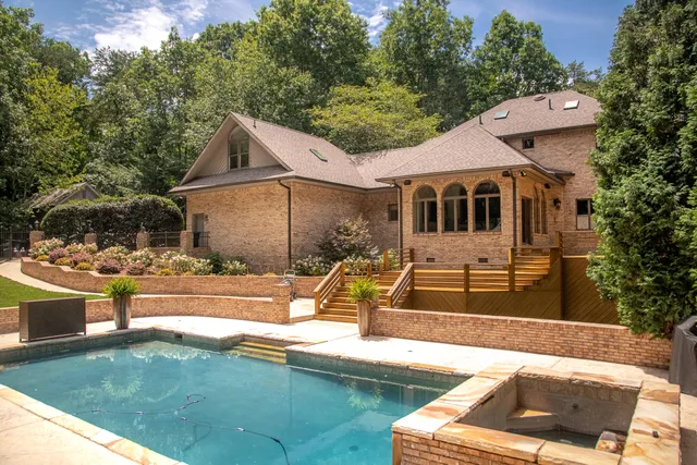 $1,975,000 | 72 Cool Spring Road, Signal Mountain, TN 37377