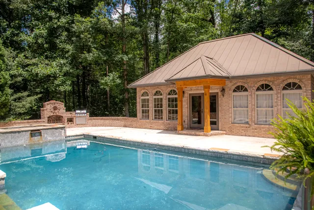 $1,975,000 | 72 Cool Spring Road, Signal Mountain, TN 37377